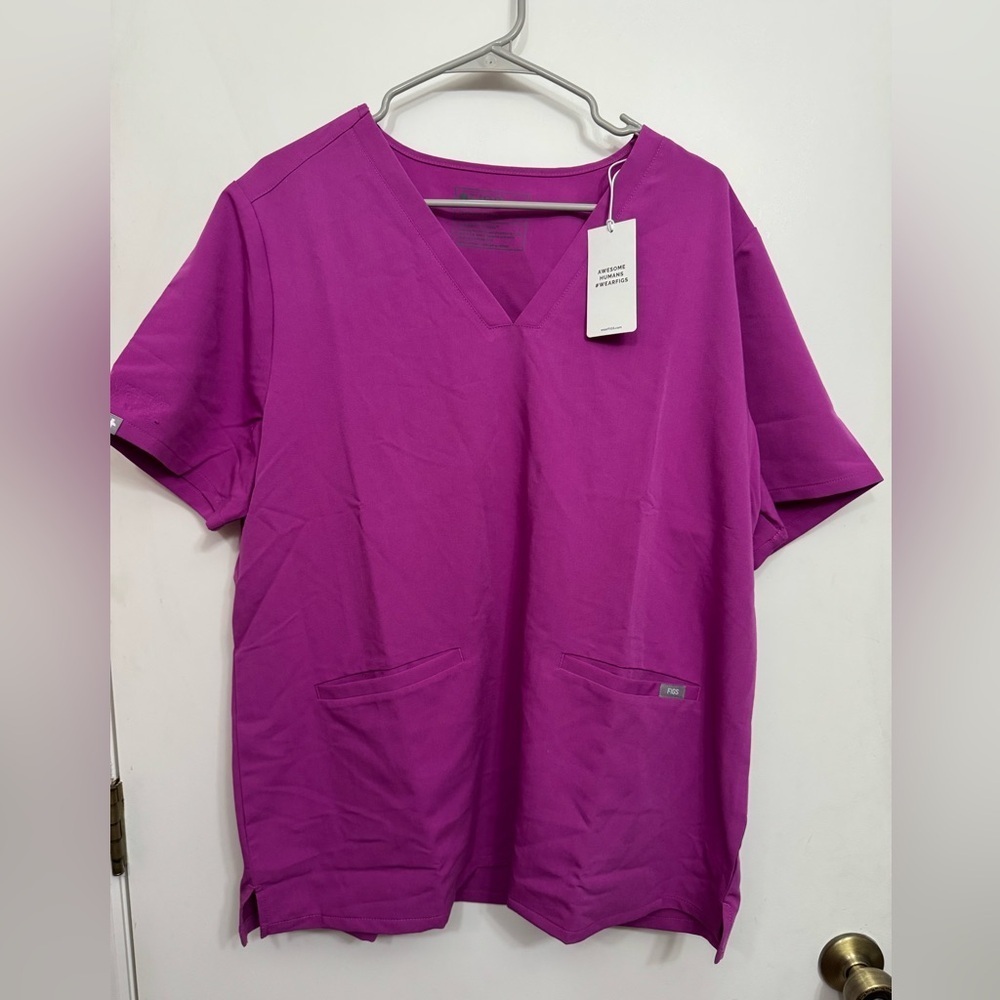 Figs Women's Short Sleeve Magenta Top